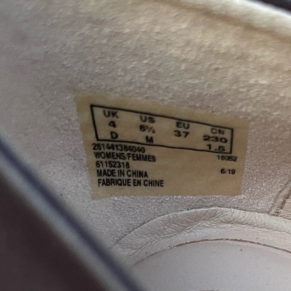 Clarks Pure Tone Burgundy Combo Leather and Suede Flats - Picture 7 of 8